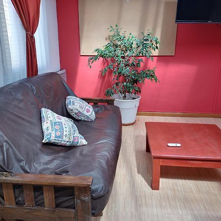 Apartament Casa Grilli Cerca De La Terminal Río Gallegos Zewnętrze zdjęcie